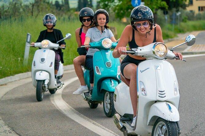 Un tour in Vespa organizzato da Towns of Italy