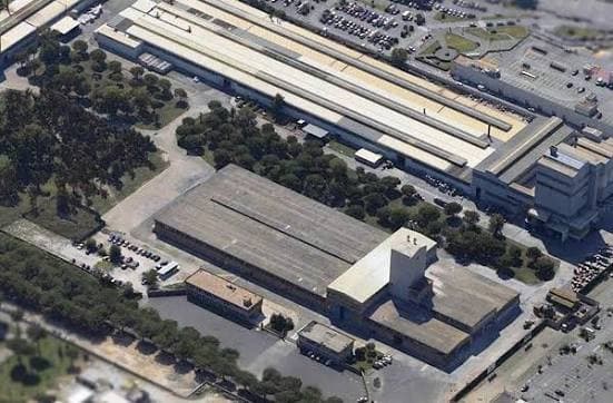 Lo stabilimento della Sanac a Massa visto dall'alto